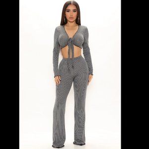 Fashion Nova 2-Piece Lounge Pants Set   "Keep You Around Ribbed Pant Set - Black